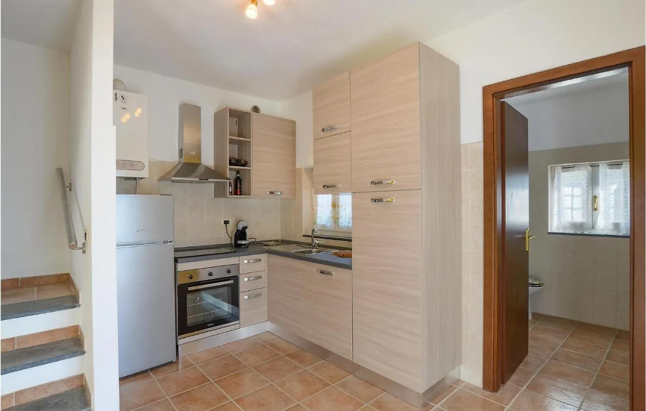 2 Bedroom Beautiful Home In Framura Holiday home