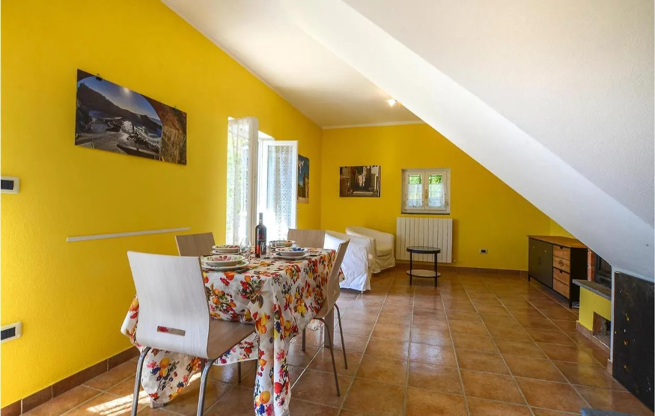 2 Bedroom Beautiful Home In Framura Holiday home