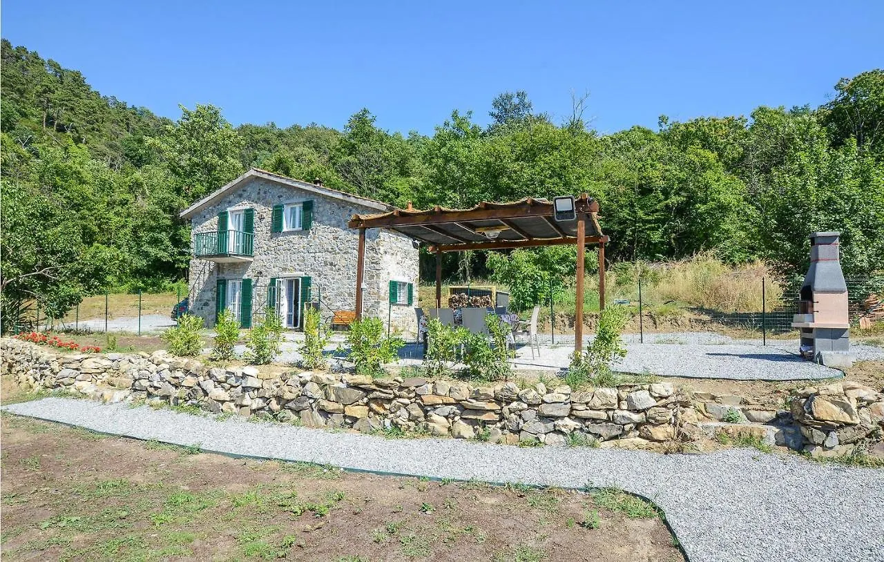 2 Bedroom Beautiful Home In Framura