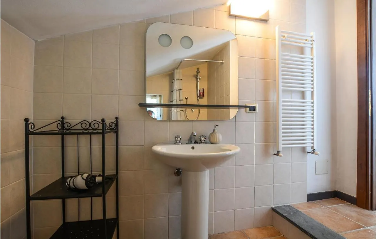 Holiday home 2 Bedroom Beautiful Home In Framura