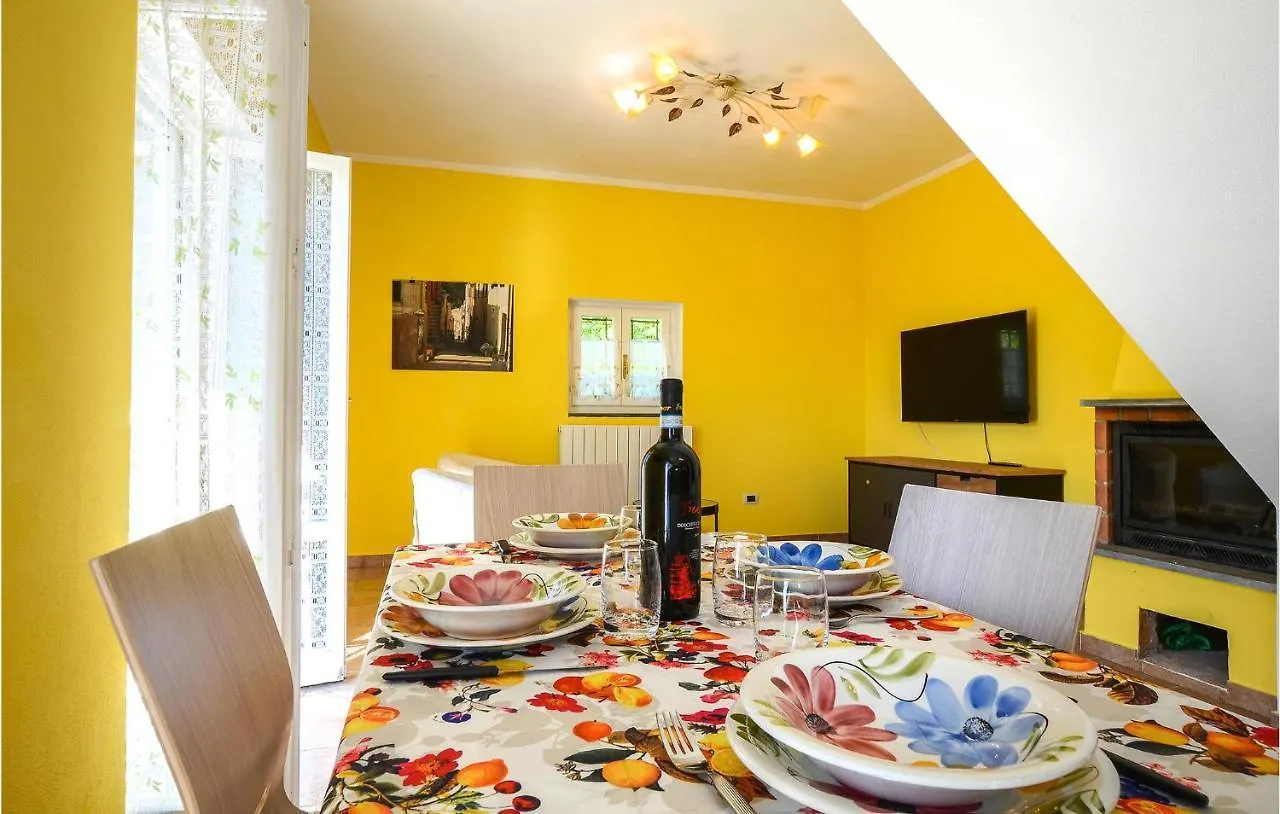 Holiday home 2 Bedroom Beautiful Home In Framura