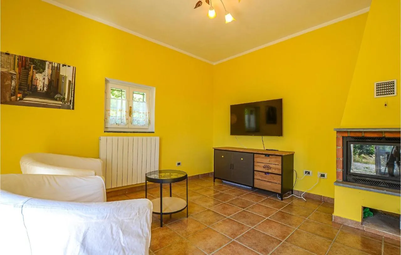2 Bedroom Beautiful Home In Framura